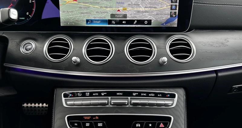 Mercedes-Benz Klasa E cena 247900 przebieg: 10684, rok produkcji 2023 z Pełczyce małe 379